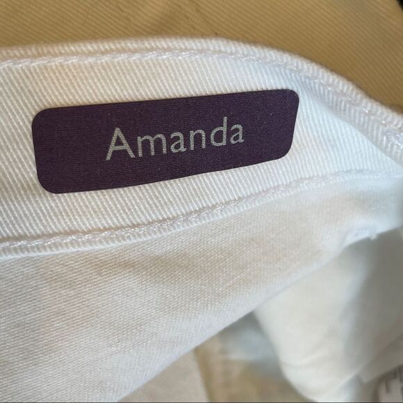 Gloria Vanderbilt Amanda White Jeans - Picture 4 of 10